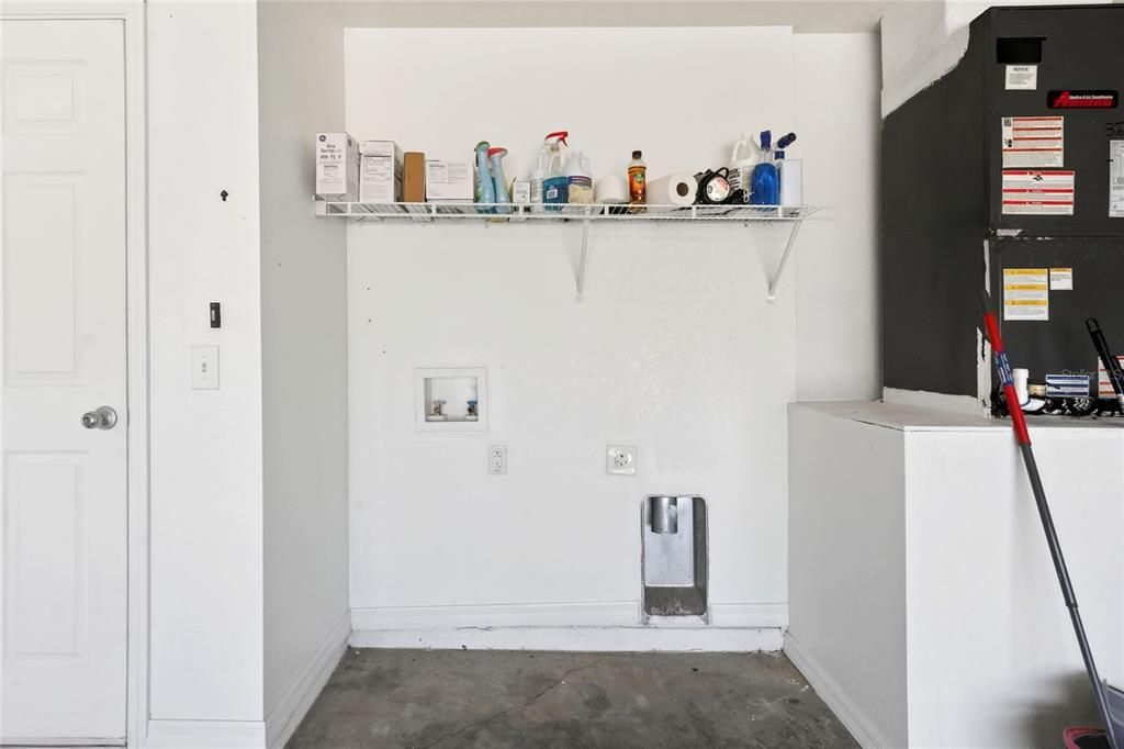 For Rent: $2,300 (4 beds, 2 baths, 1583 Square Feet)