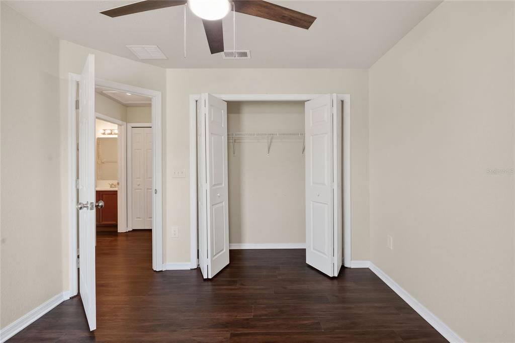For Rent: $2,300 (4 beds, 2 baths, 1583 Square Feet)