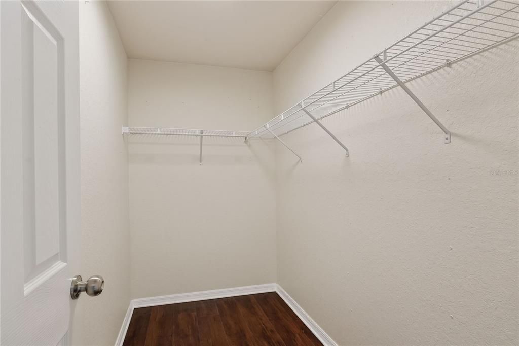 For Rent: $2,300 (4 beds, 2 baths, 1583 Square Feet)