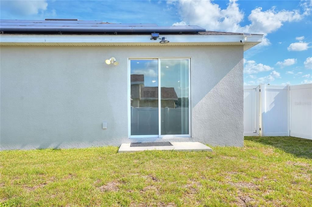 For Rent: $2,300 (4 beds, 2 baths, 1583 Square Feet)