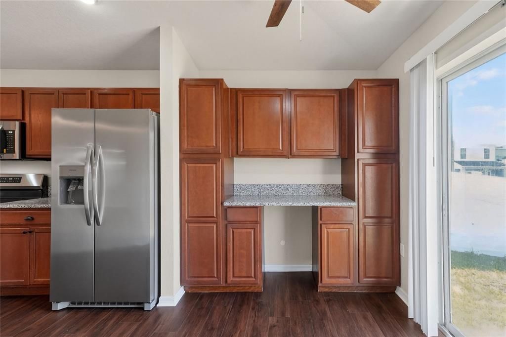 For Rent: $2,300 (4 beds, 2 baths, 1583 Square Feet)