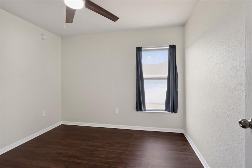 For Rent: $2,300 (4 beds, 2 baths, 1583 Square Feet)