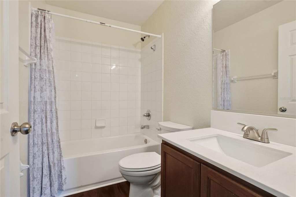 For Rent: $2,300 (4 beds, 2 baths, 1583 Square Feet)