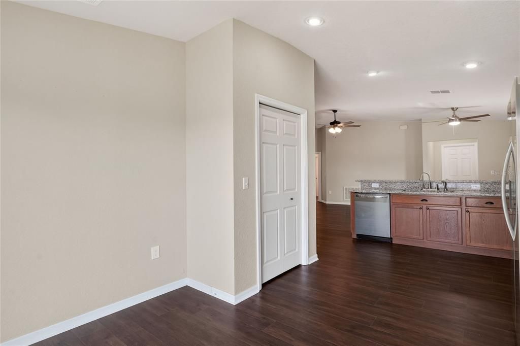 For Rent: $2,300 (4 beds, 2 baths, 1583 Square Feet)