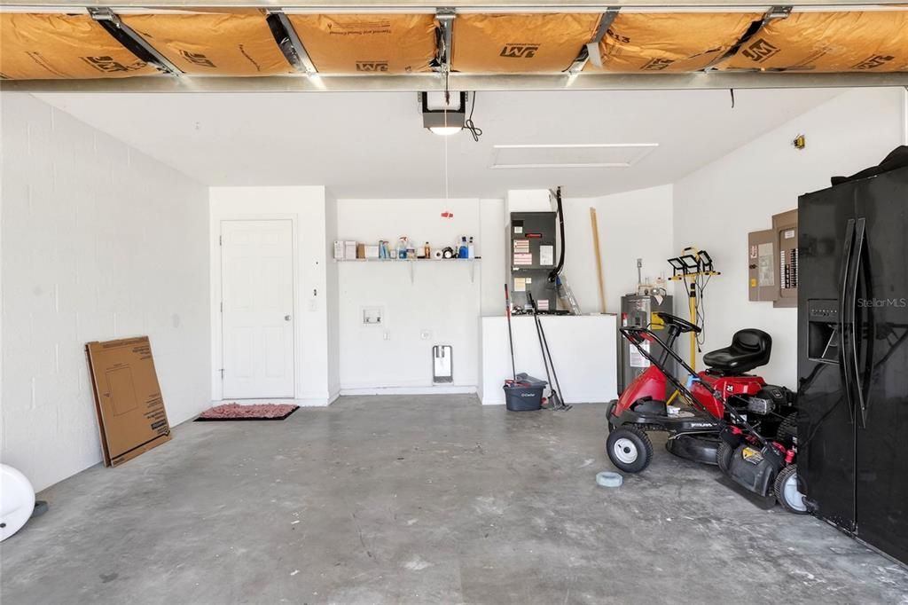 For Rent: $2,300 (4 beds, 2 baths, 1583 Square Feet)