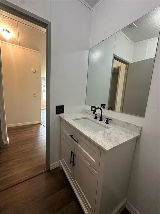 На продажу: $199,000 (3 спален, 2 ванн, 1620 Квадратных фут)