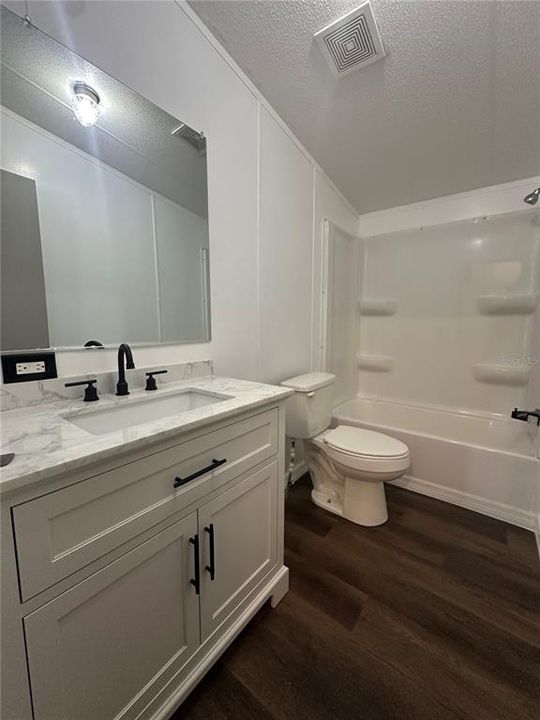 На продажу: $199,000 (3 спален, 2 ванн, 1620 Квадратных фут)