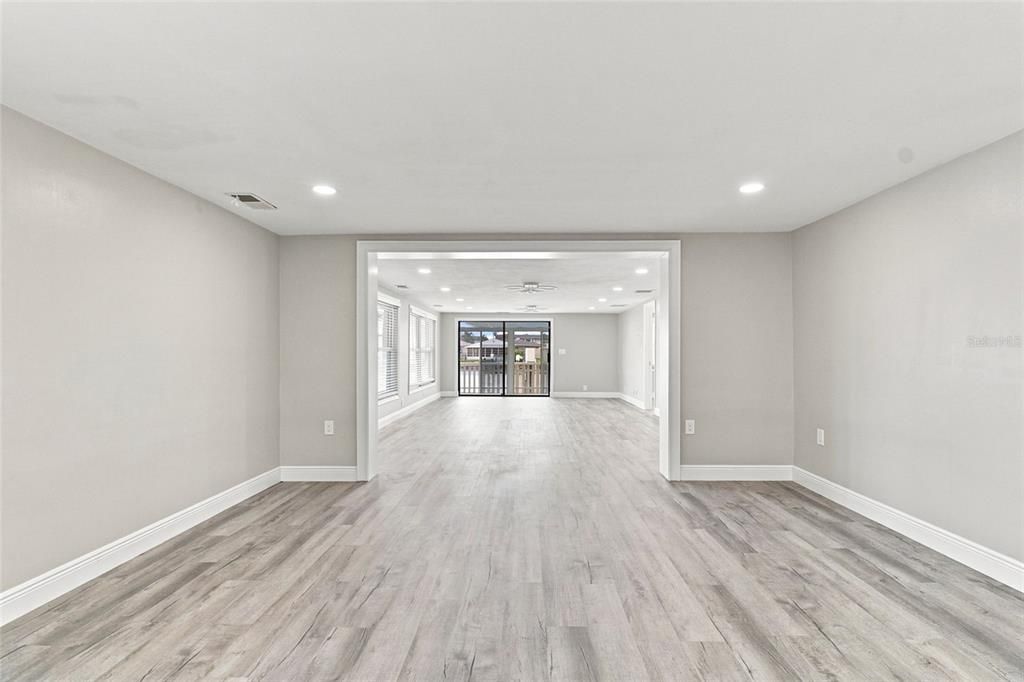 На продажу: $625,000 (3 спален, 3 ванн, 1847 Квадратных фут)