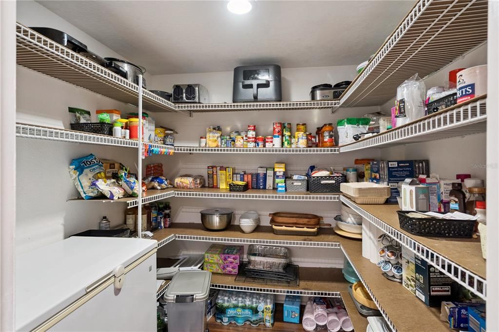 En Venta: $495,000 (4 camas, 3 baños, 3048 Pies cuadrados)