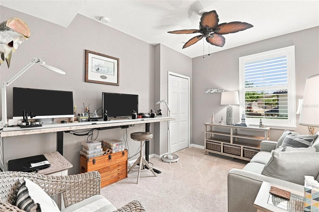 На продажу: $399,900 (3 спален, 2 ванн, 1706 Квадратных фут)