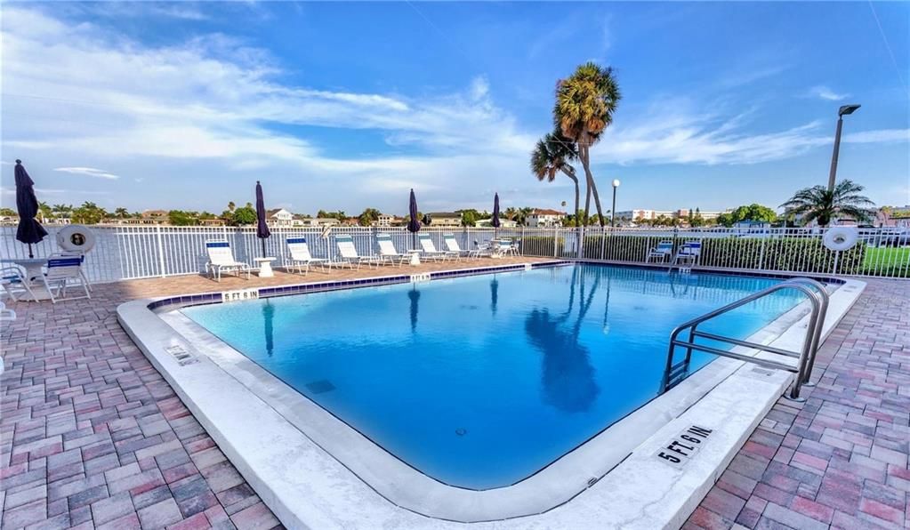 For Rent: $2,990 (2 beds, 2 baths, 1365 Square Feet)