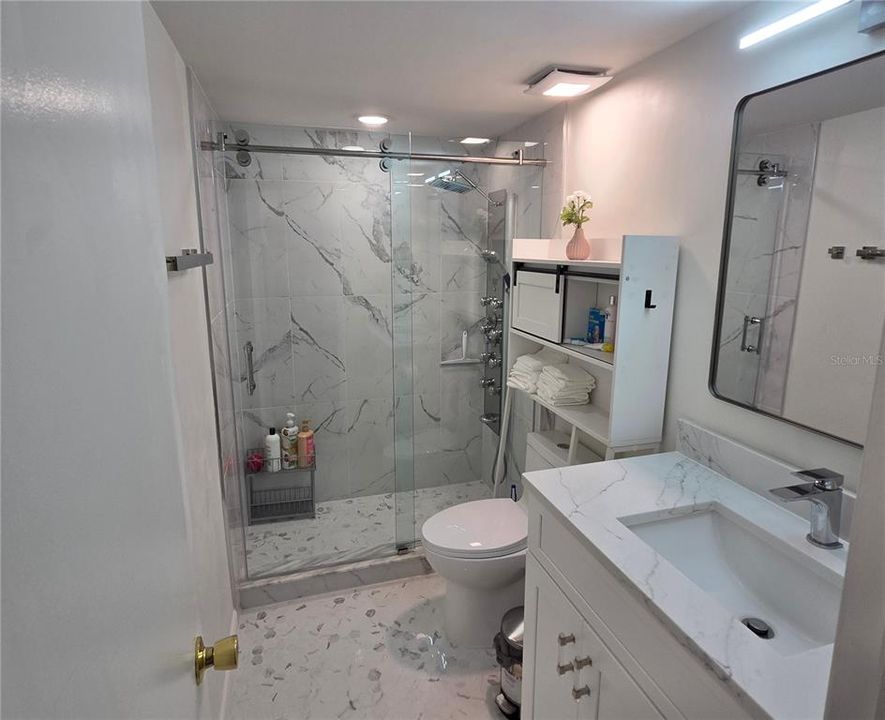 For Rent: $2,990 (2 beds, 2 baths, 1365 Square Feet)