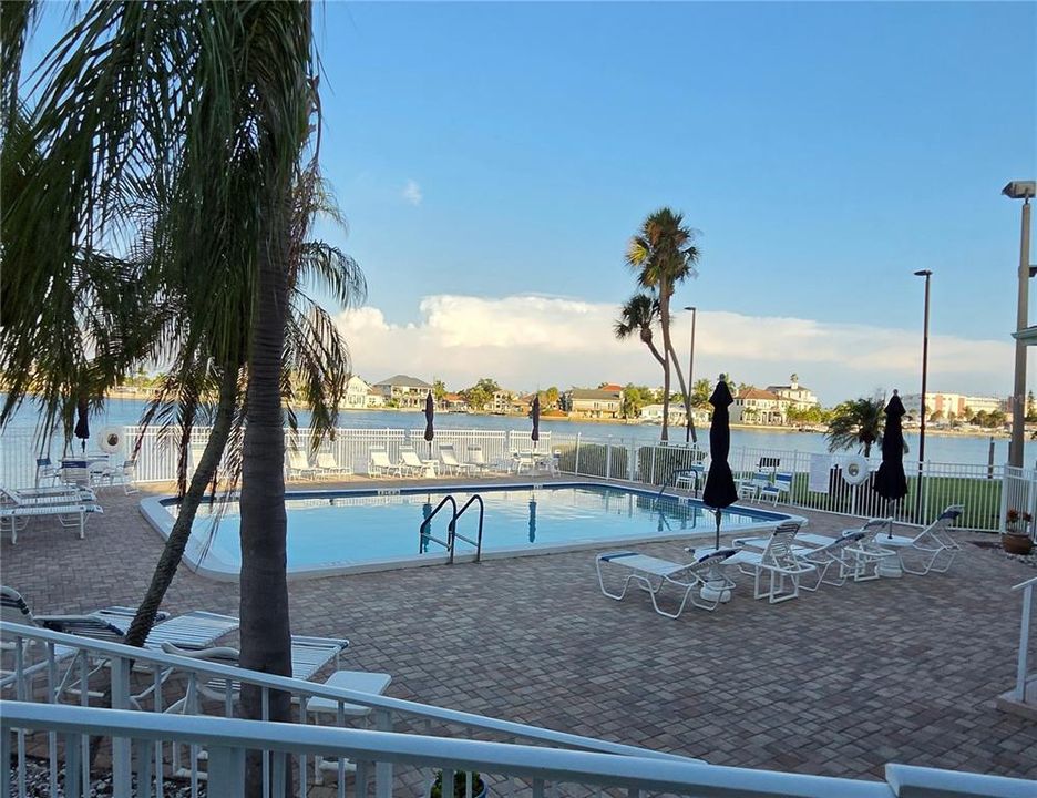 For Rent: $2,990 (2 beds, 2 baths, 1365 Square Feet)