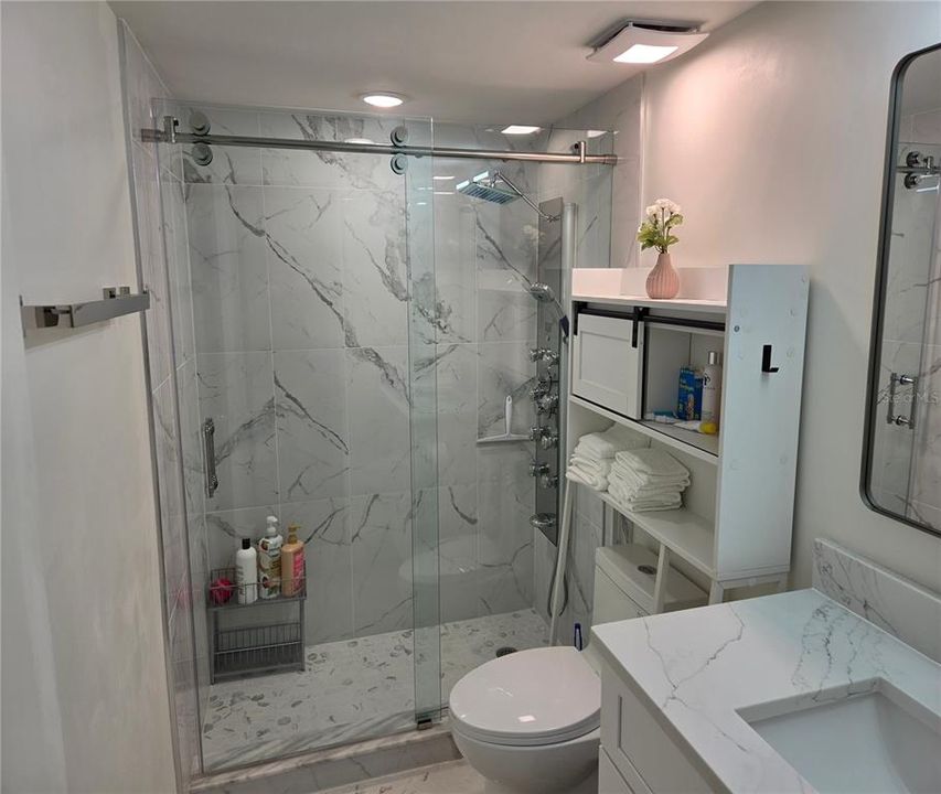 For Rent: $2,990 (2 beds, 2 baths, 1365 Square Feet)