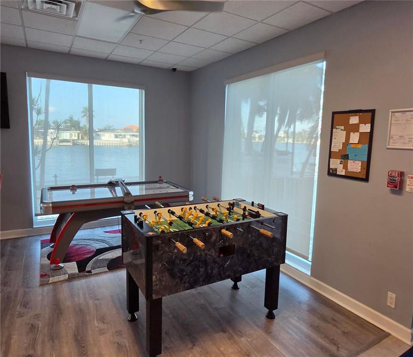 For Rent: $2,990 (2 beds, 2 baths, 1365 Square Feet)