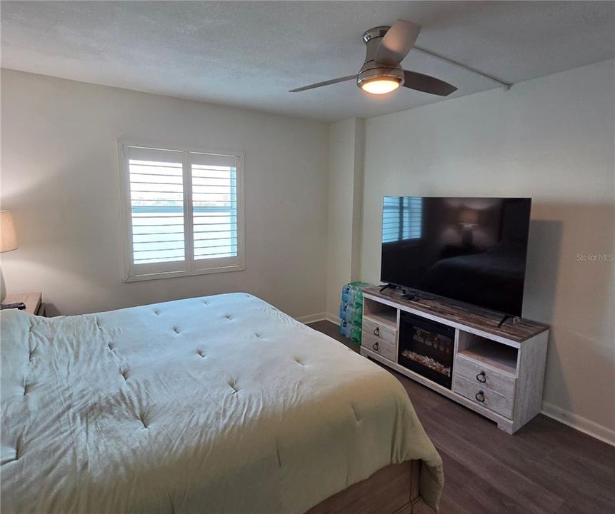 For Rent: $2,990 (2 beds, 2 baths, 1365 Square Feet)