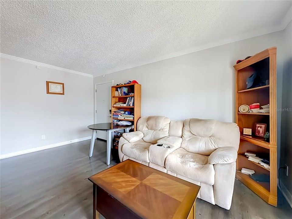 На продажу: $135,000 (1 спален, 1 ванн, 650 Квадратных фут)