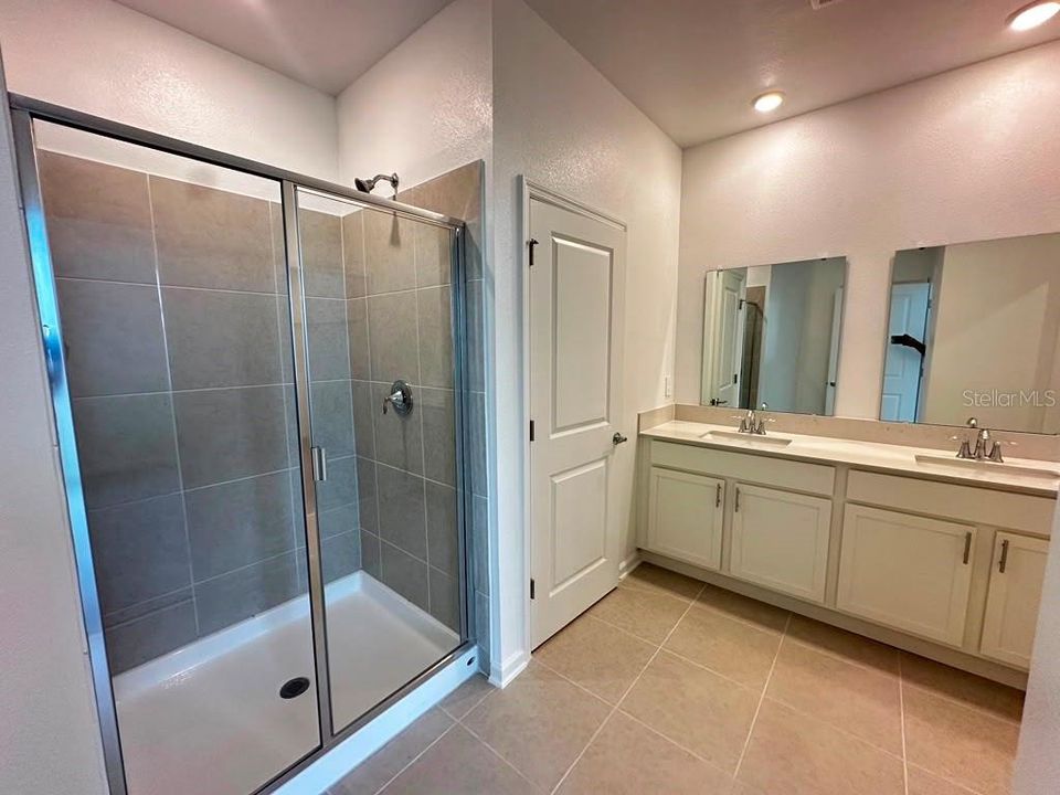В аренду: $2,750 (3 спален, 2 ванн, 1795 Квадратных фут)