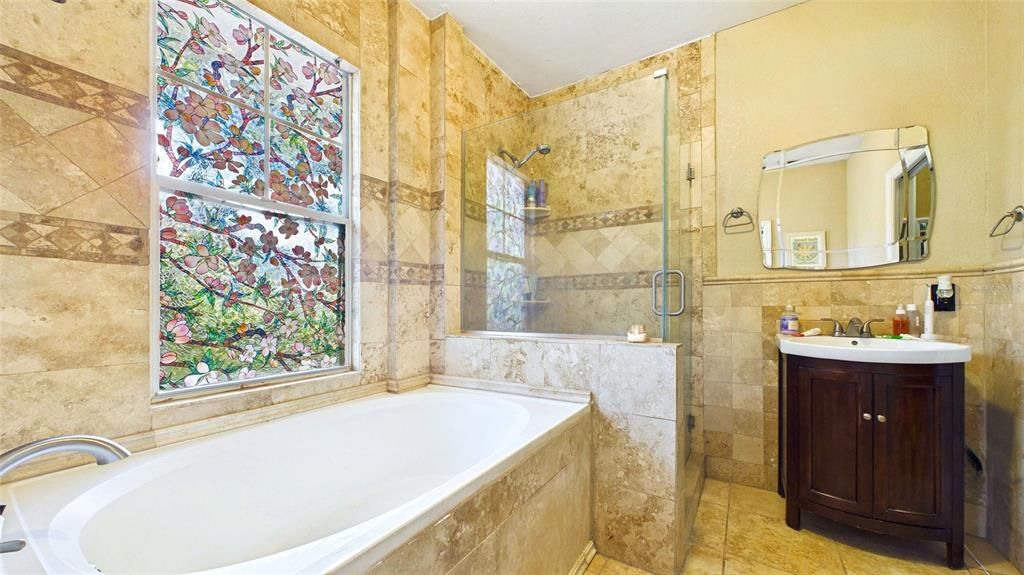 На продажу: $649,900 (2 спален, 2 ванн, 1424 Квадратных фут)