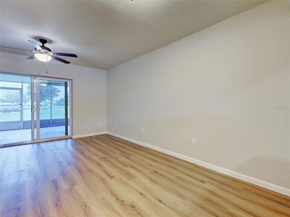 В аренду: $1,850 (2 спален, 2 ванн, 1106 Квадратных фут)