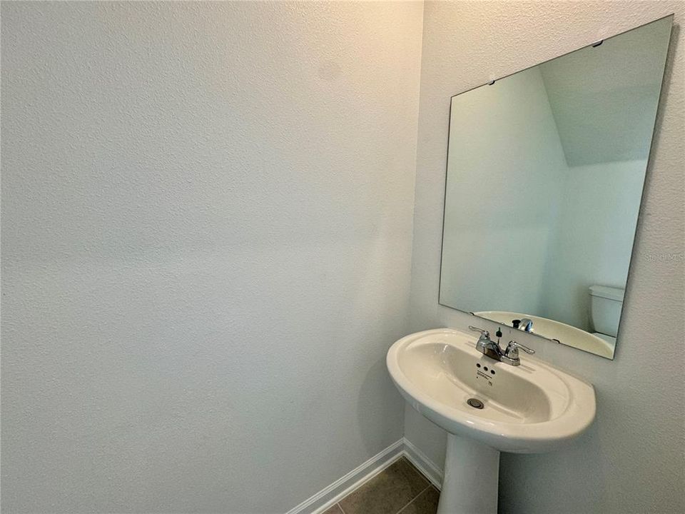 В аренду: $2,250 (5 спален, 2 ванн, 2112 Квадратных фут)