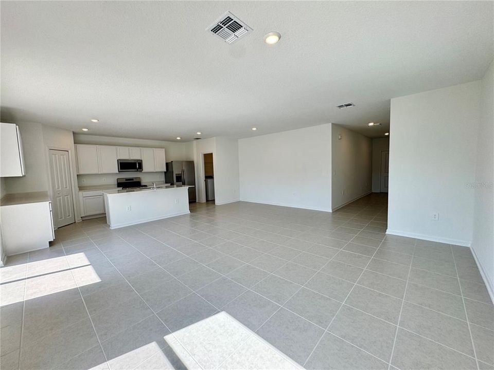 В аренду: $2,250 (5 спален, 2 ванн, 2112 Квадратных фут)