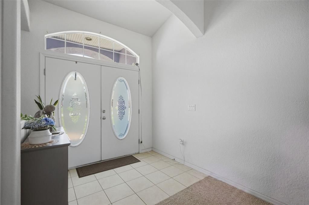 En Venta: $299,000 (3 camas, 2 baños, 1708 Pies cuadrados)