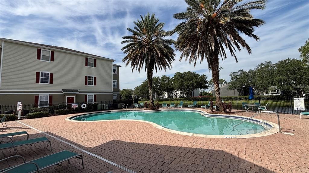 For Rent: $1,325 (1 beds, 1 baths, 615 Square Feet)