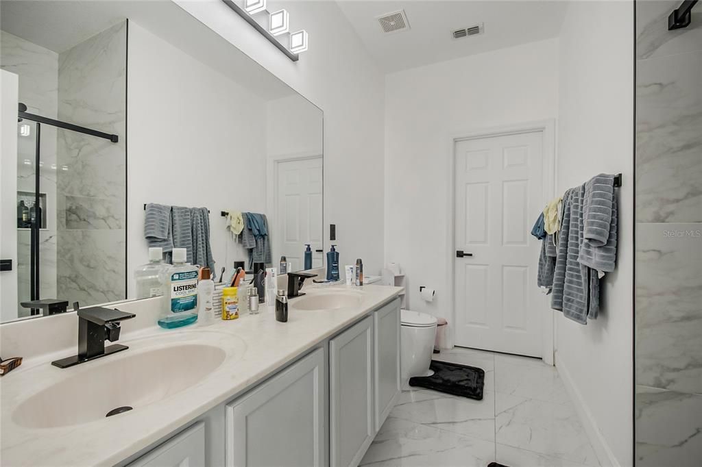 For Sale: $420,000 (4 beds, 2 baths, 1628 Square Feet)
