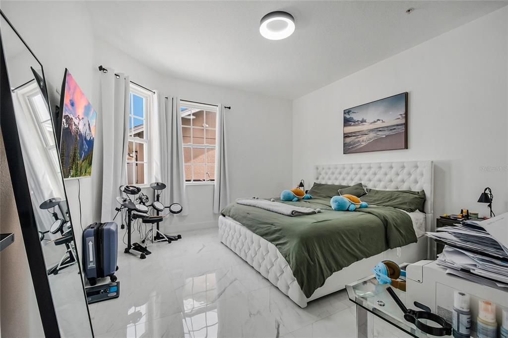 For Sale: $420,000 (4 beds, 2 baths, 1628 Square Feet)