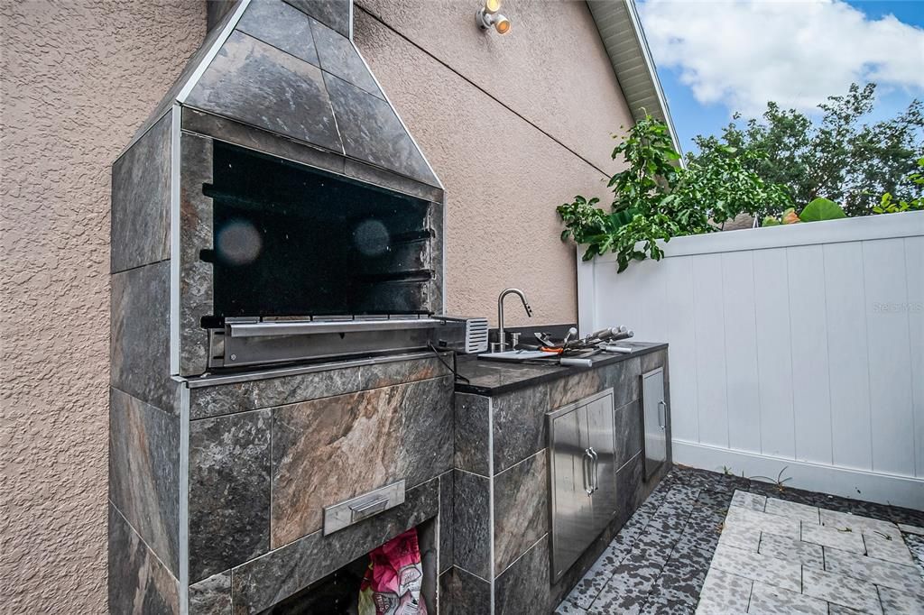For Sale: $420,000 (4 beds, 2 baths, 1628 Square Feet)