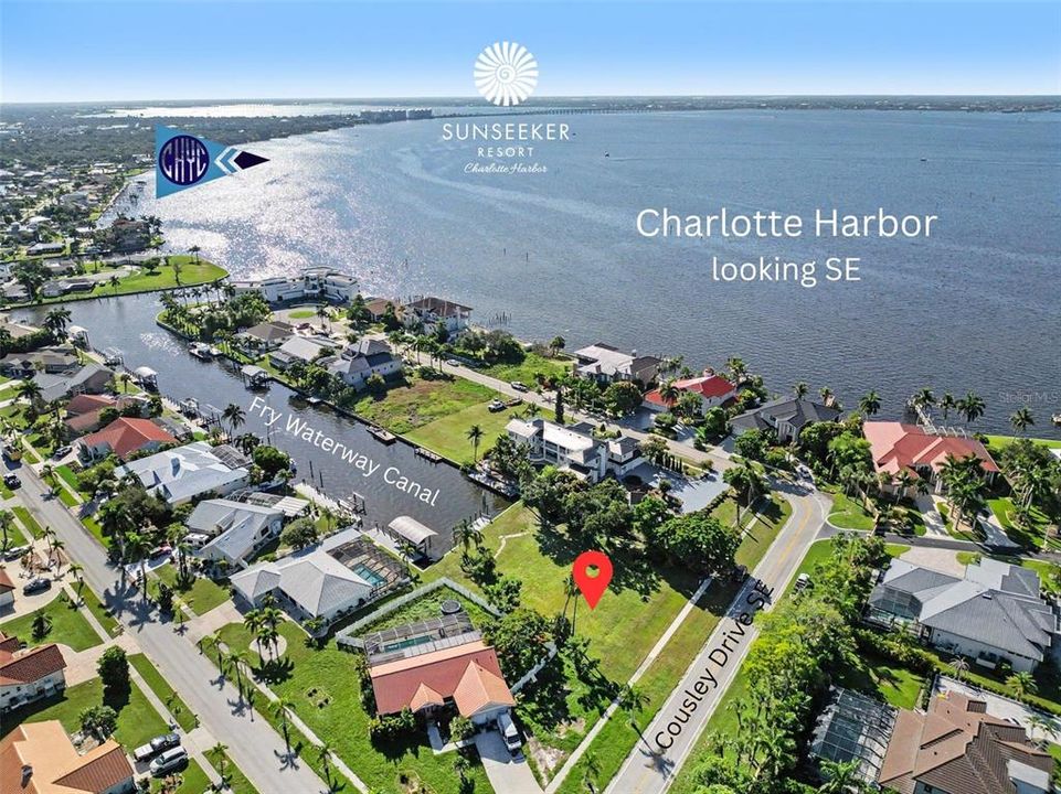 На продажу: $425,000 (0.42 acres)