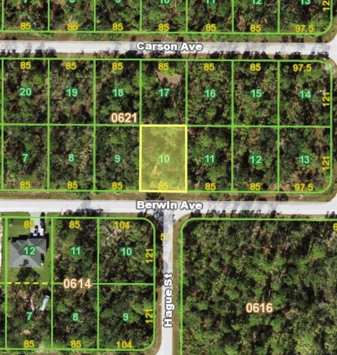 На продажу: $10,990 (0.24 acres)