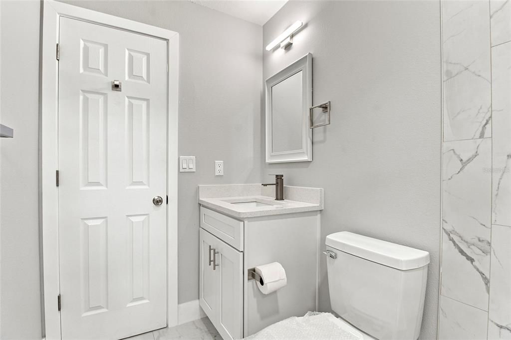 For Sale: $294,000 (3 beds, 2 baths, 1067 Square Feet)