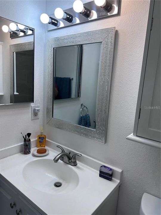 For Sale: $192,000 (2 beds, 2 baths, 1184 Square Feet)