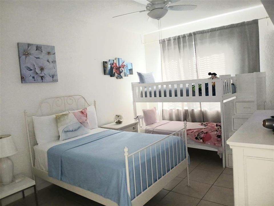 В аренду: $2,100 (4 спален, 3 ванн, 1470 Квадратных фут)
