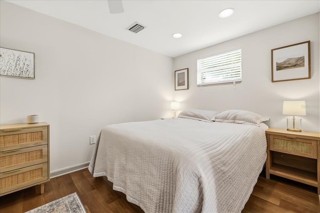 For Sale: $1,100,000 (5 beds, 4 baths, 3466 Square Feet)