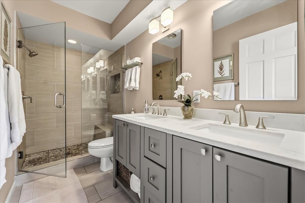 For Sale: $1,100,000 (5 beds, 4 baths, 3466 Square Feet)