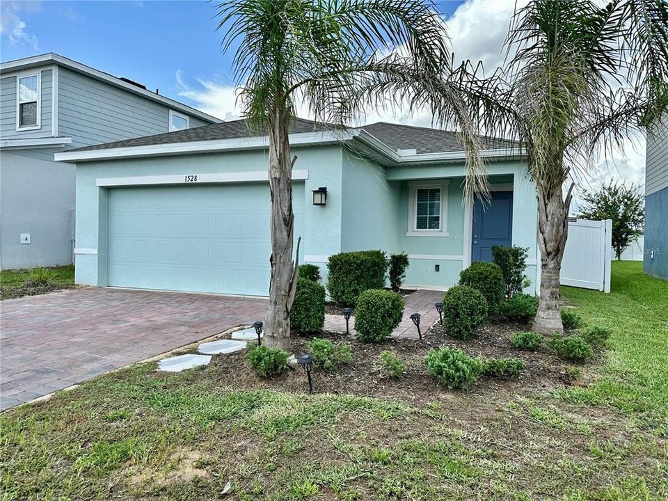 En Venta: $349,000 (3 camas, 2 baños, 1500 Pies cuadrados)