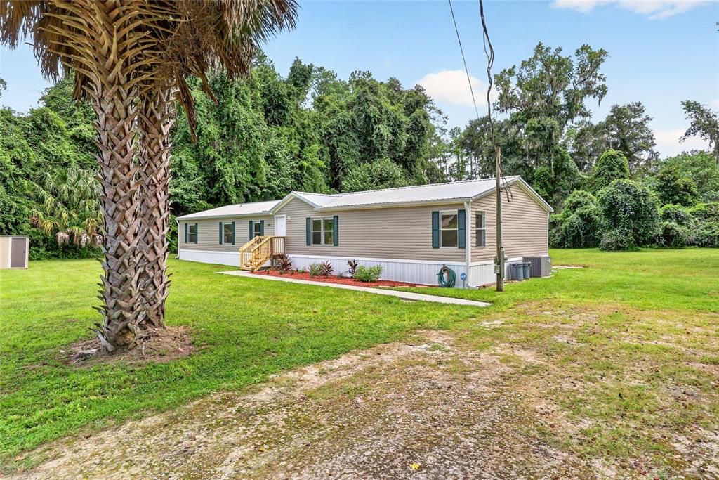 En Venta: $249,900 (5 camas, 3 baños, 1976 Pies cuadrados)