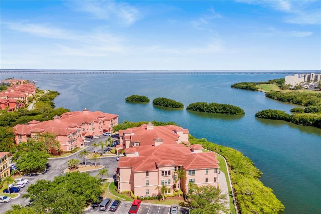 For Rent: $2,650 (2 beds, 2 baths, 1350 Square Feet)