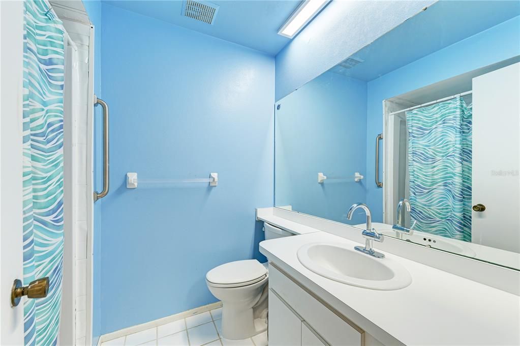 На продажу: $249,000 (2 спален, 2 ванн, 1803 Квадратных фут)