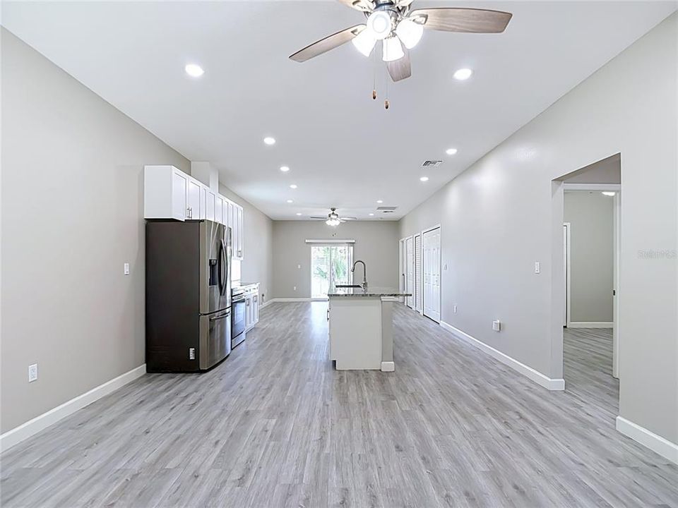 En Venta: $399,900 (3 camas, 2 baños, 1500 Pies cuadrados)