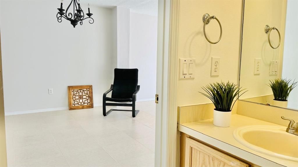 En Venta: $419,900 (4 camas, 2 baños, 1837 Pies cuadrados)