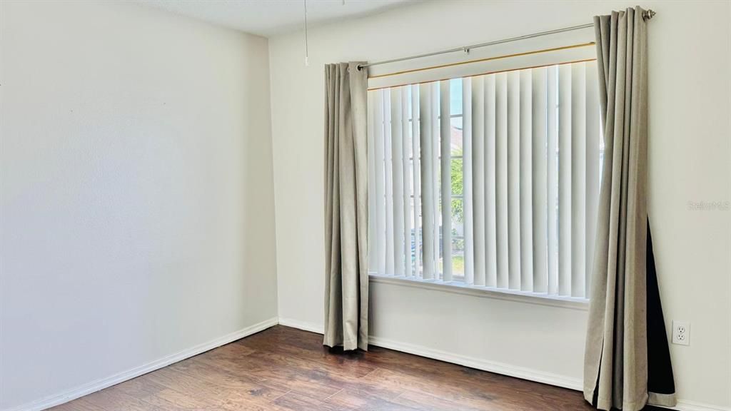 En Venta: $419,900 (4 camas, 2 baños, 1837 Pies cuadrados)