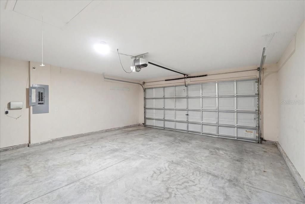 For Sale: $285,000 (4 beds, 2 baths, 1761 Square Feet)