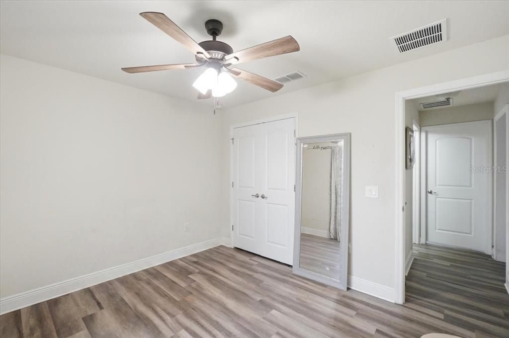 For Sale: $285,000 (4 beds, 2 baths, 1761 Square Feet)