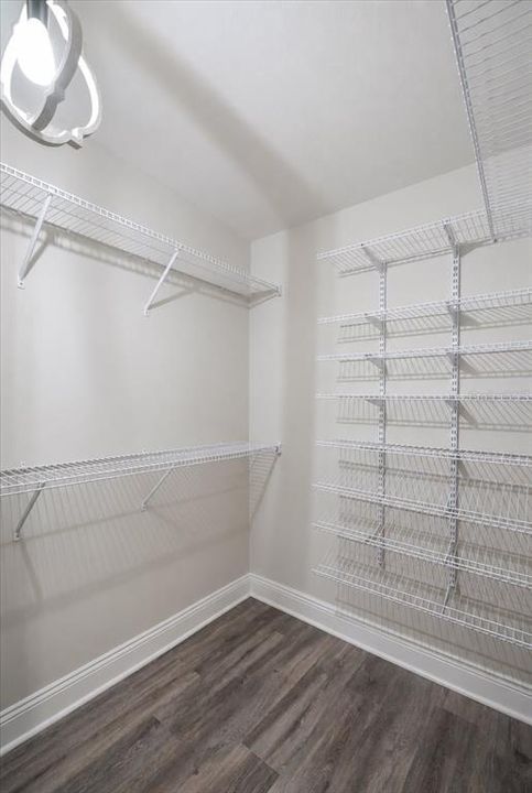 For Sale: $285,000 (4 beds, 2 baths, 1761 Square Feet)
