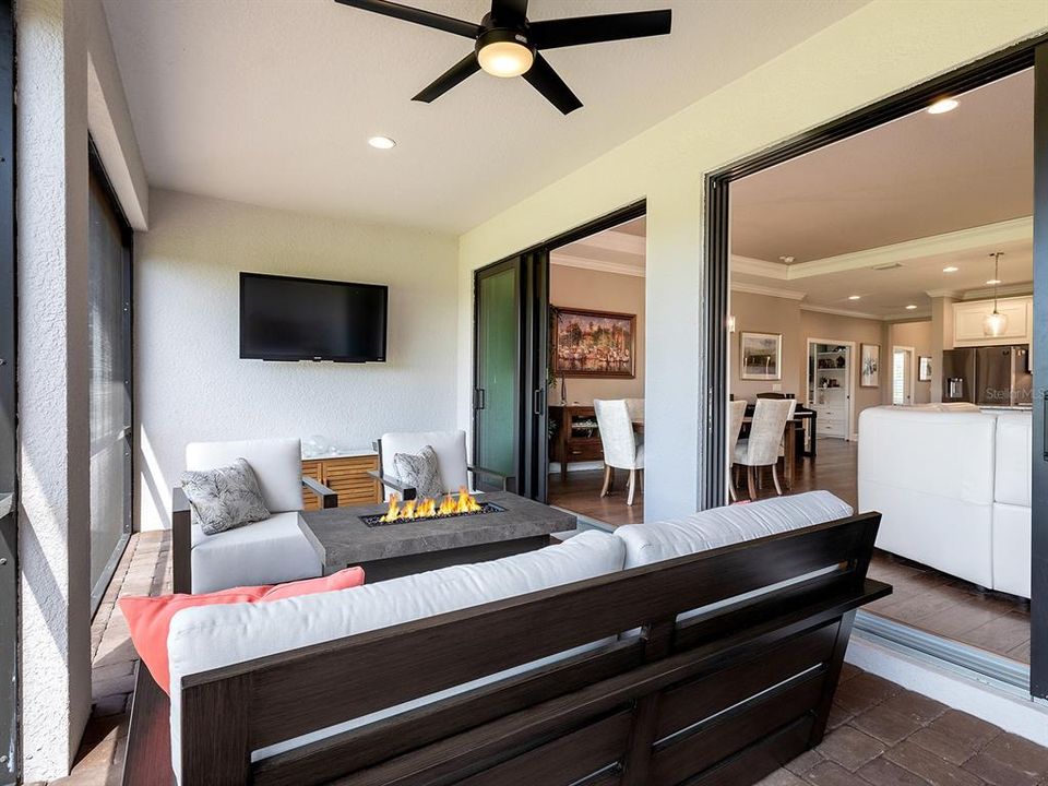 En Venta: $879,000 (2 camas, 2 baños, 1928 Pies cuadrados)