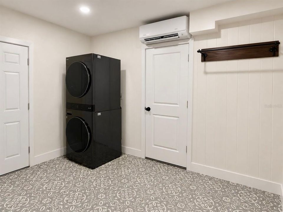 В аренду: $2,200 (2 спален, 2 ванн, 1220 Квадратных фут)